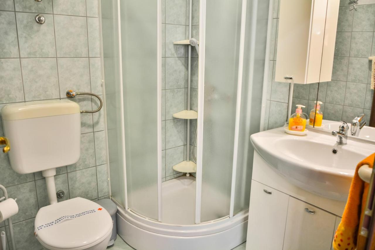 Apartments With A Parking Space Senj - 11520 Ngoại thất bức ảnh