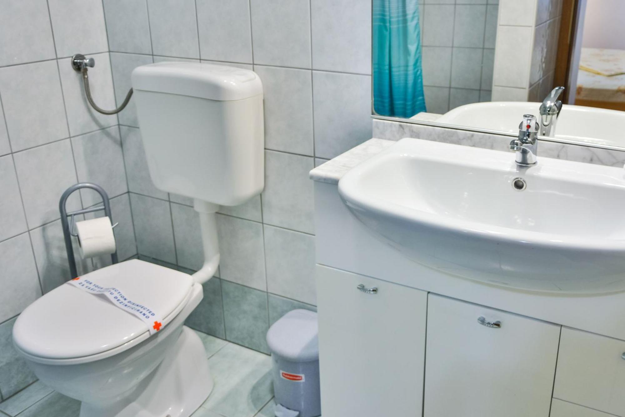 Apartments With A Parking Space Senj - 11520 Phòng bức ảnh